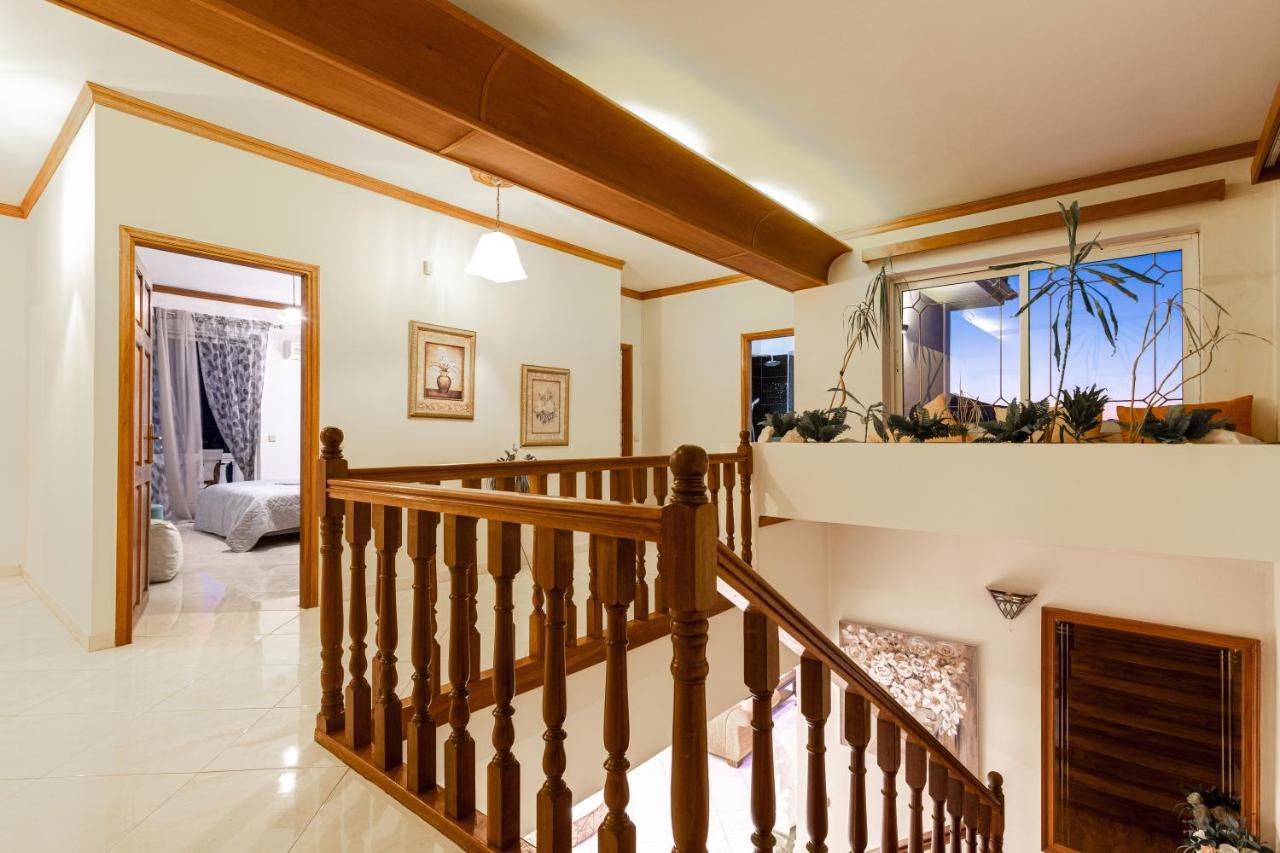 Galadriel Villa With Private Pool & Jacuzzi Kato Yerakarion Zewnętrze zdjęcie