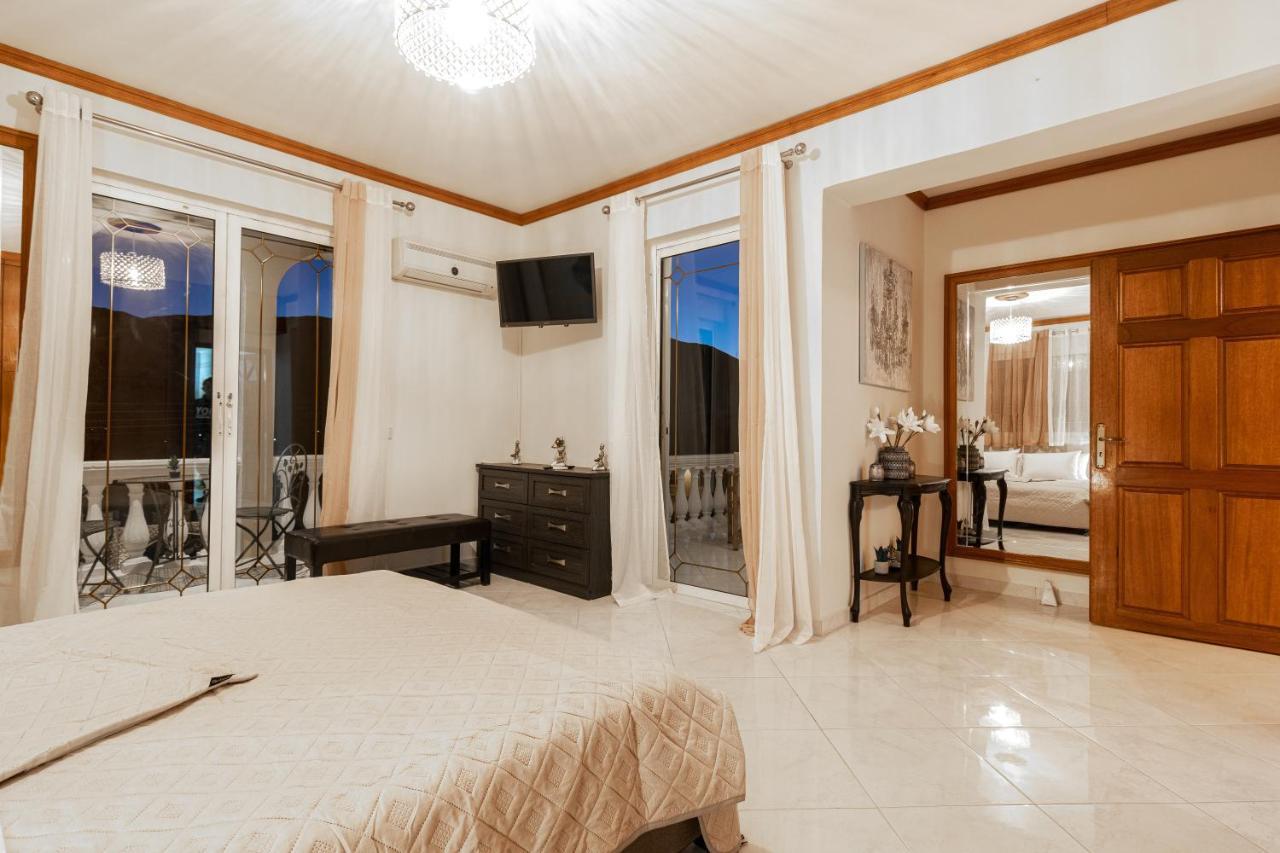 Galadriel Villa With Private Pool & Jacuzzi Kato Yerakarion Zewnętrze zdjęcie
