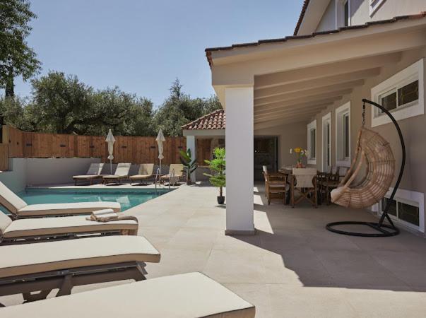 Galadriel Villa With Private Pool & Jacuzzi Kato Yerakarion Zewnętrze zdjęcie