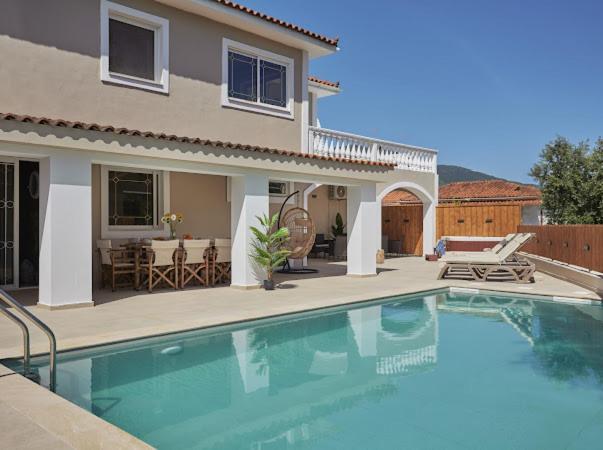 Galadriel Villa With Private Pool & Jacuzzi Kato Yerakarion Zewnętrze zdjęcie