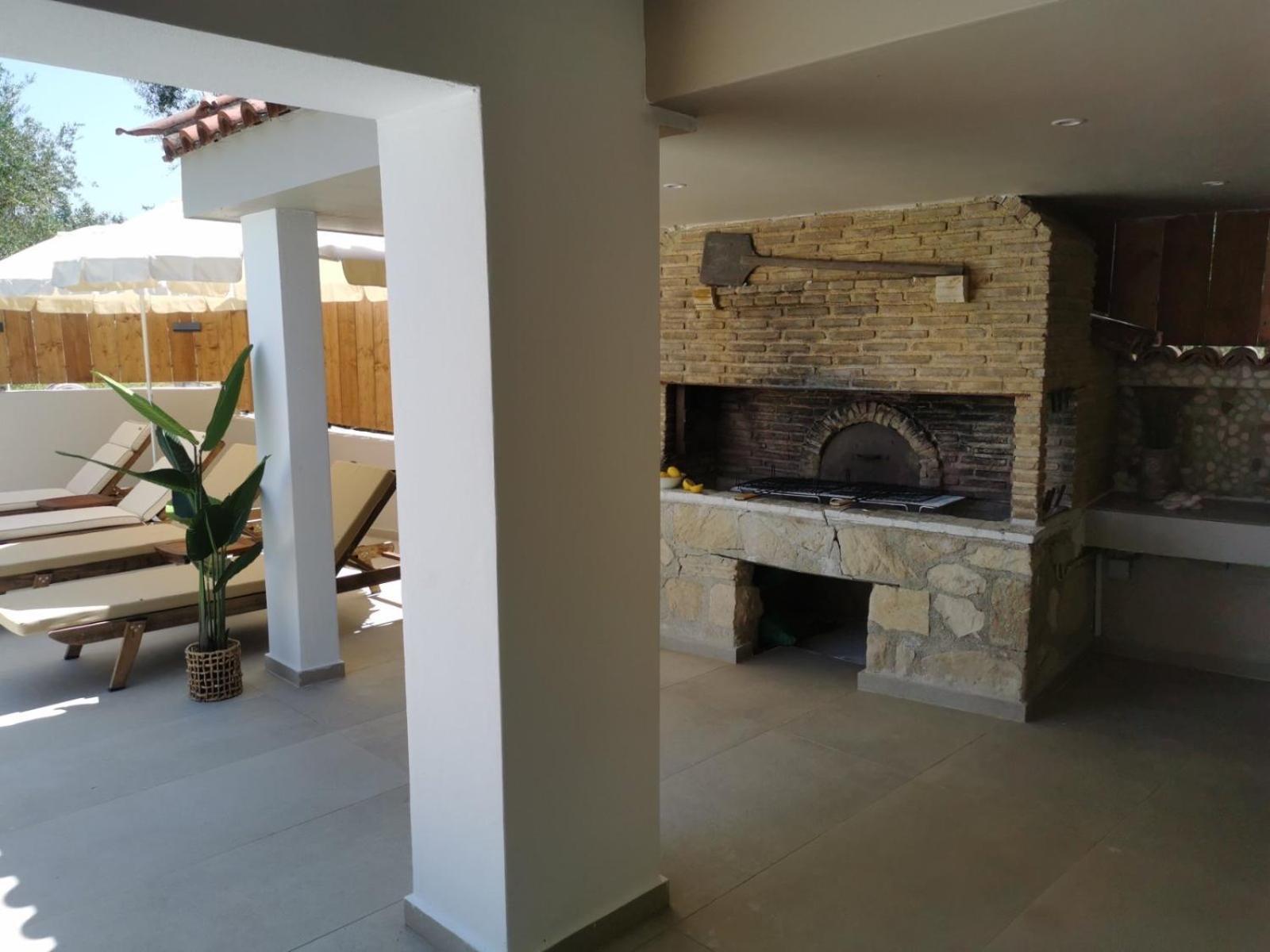 Galadriel Villa With Private Pool & Jacuzzi Kato Yerakarion Zewnętrze zdjęcie